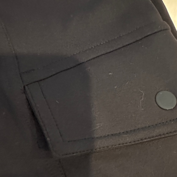 Athleta Venice Black Wide Leg Cargo Pants - Picture 2 of 3